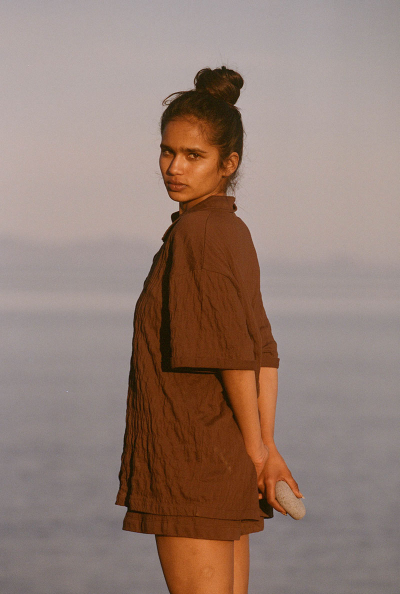 Ensemble manta Short Marron